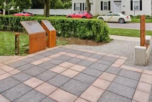 plaques at granite memorial