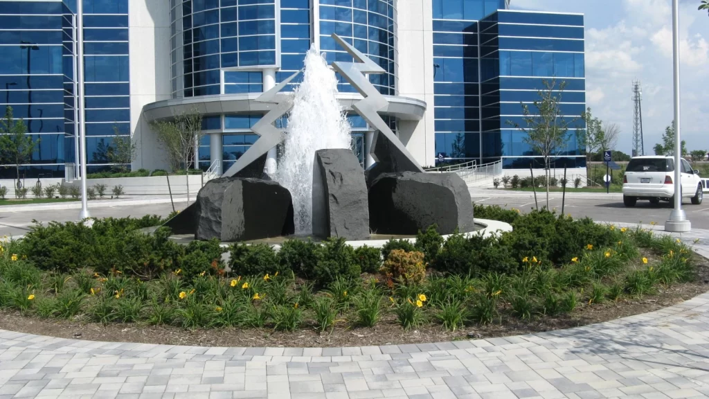 Granite water fountain with lightening bolts